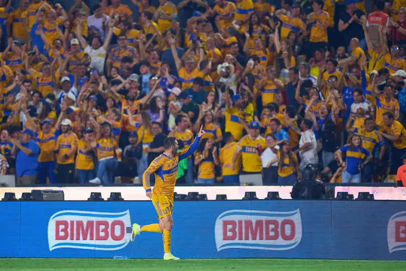 André-Pierre Gignac tras anotar gol con Tigres I IMAGO7