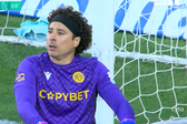 Guillermo Ochoa no puede evitar la derrota y AEL Limassol cae ante Apollon