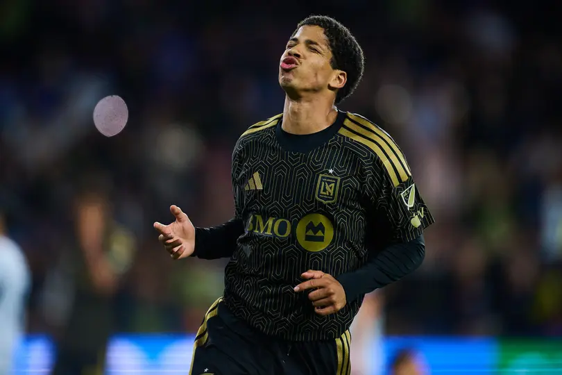 David Martínez marcó un doblete en la victoria de LAFC | MEXSPORT