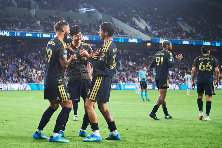 Jugadores deL LAFC celebrando frente a Cruz Azul | MEXSPORT