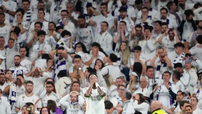 Vinicius Jr en lamento durante el partido de Real Madrid contra Bayern Munich | AP