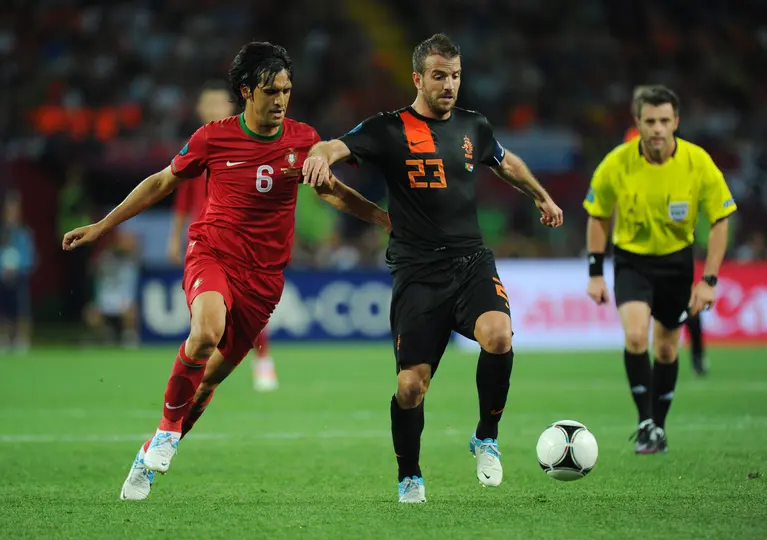 Rafael van der Vaart durante un compromiso con la Selección de Países Bajos | MEXSPORT