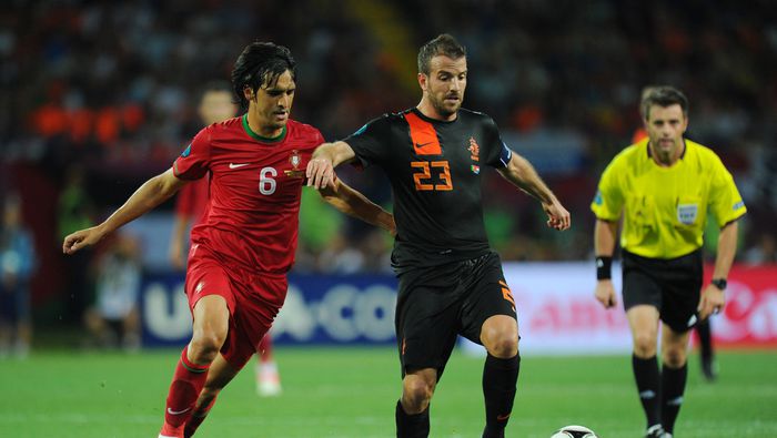 Rafael van der Vaart durante un compromiso con la Selección de Países Bajos | MEXSPORT