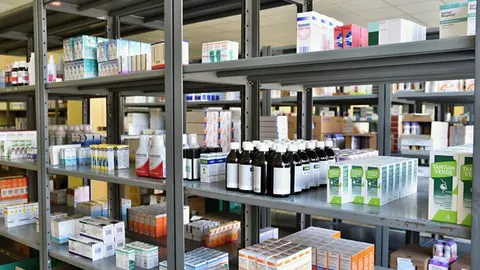 Se hizo un llamado a distribuidores y farmacias a comprar medicamentos únicamente con proveedores autorizados / FREEPIK