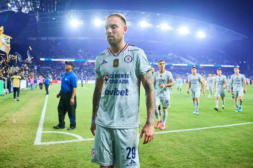 Carlos Rotondi en lamento tras la derrota de Cruz Azul ante LAFC | MEXSPORT