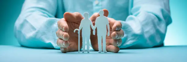 La SCJN concluyó que salario y pensión son ingresos distintos y compatibles. / iStock