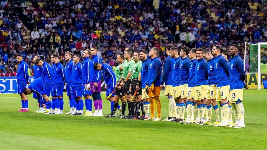 Jugadores de América y Cruz Azul en el último Clásico Joven de Fase Regular en el Estadio Banorte | IMAGO 7