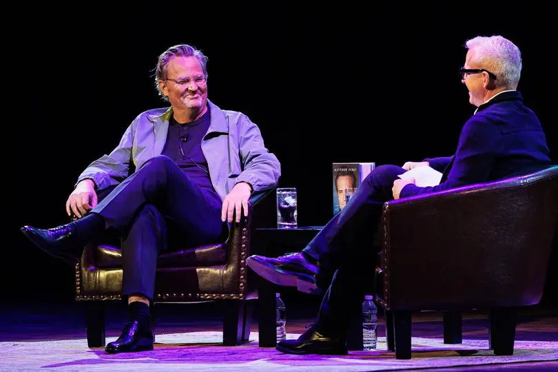 El actor utilizaba la ketamina bajo prescripción médica para tratar la depresión pero buscaba más dosis / FB: @MatthewPerry