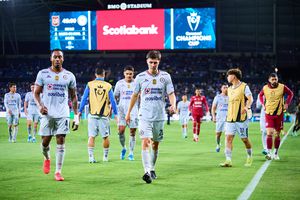José Paradela en lamento tras la derrota de Cruz Azul ante LAFC | MEXSPORT