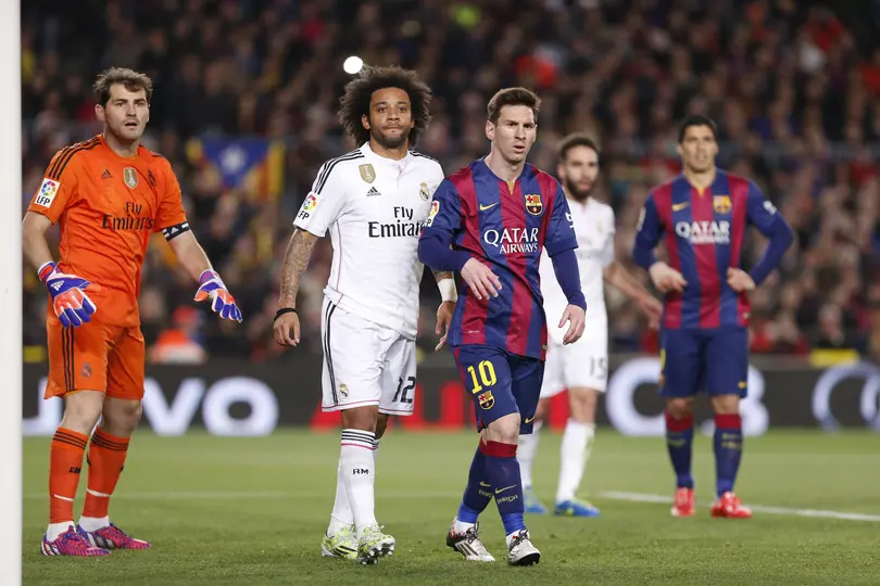 Marcelo y Messi en el partido de Real Madrid contra Barcelona en la Temporada 2014-15 de LaLiga | AP