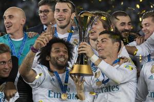 Marcelo y Cristiano Ronaldo en celebración con Real Madrid tras coronarse en el Mundial de Clubes 2017 | MEXSPORT