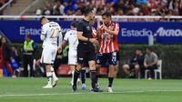El árbitro Ismael López en el partido entre Chivas y Pumas | IMAGO 7