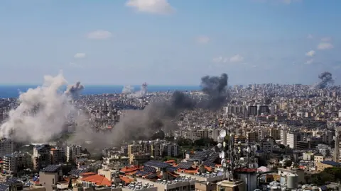 Israel bombardea Beirut, pese a acuerdo entre Estados Unidos e Irán