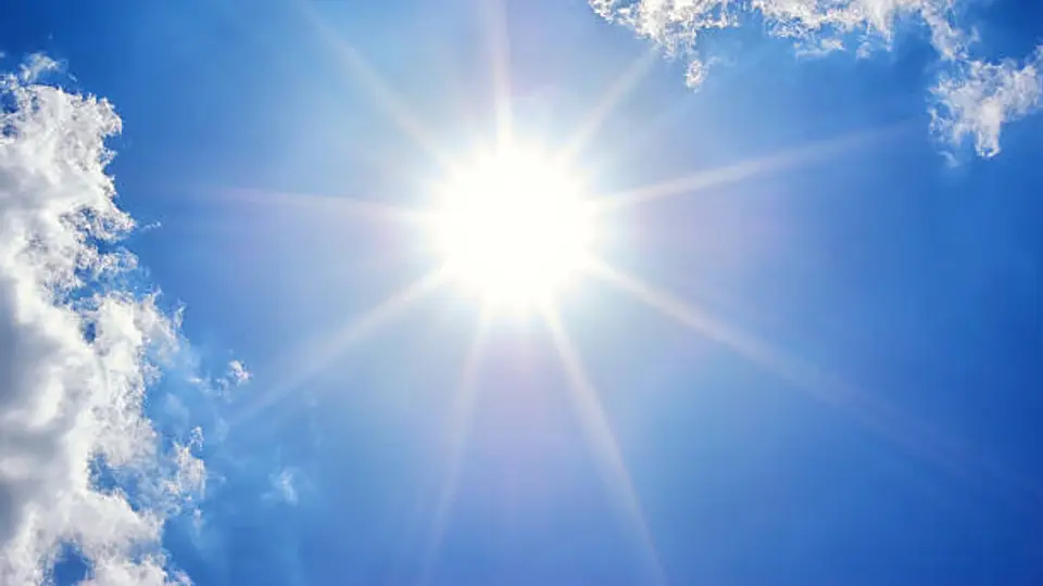 El índice UV alcanzó nivel 11+, considerado de riesgo extremo para la salud por daños en piel y ojos. / iStock