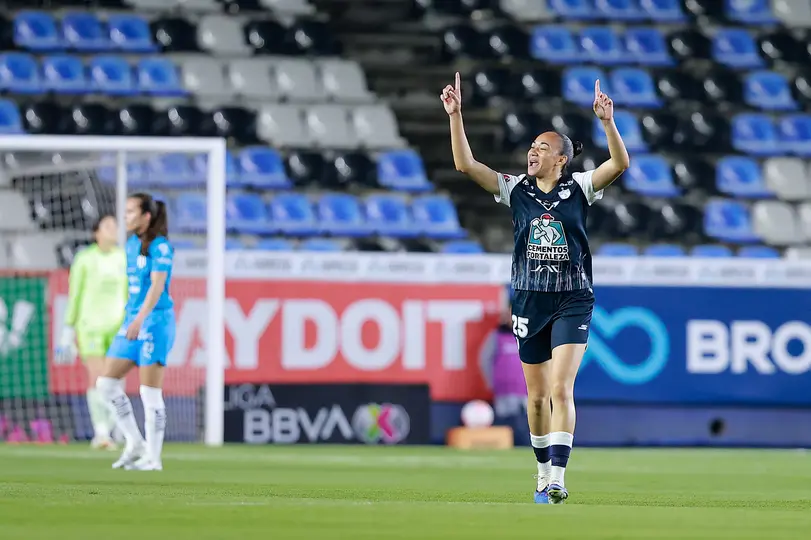 Aline Gomes de Pachuca en celebración ante Rayadas de Monterrey en la Semifinal del Clausura 2026 de la Liga MX Femenil | MEXSPORT