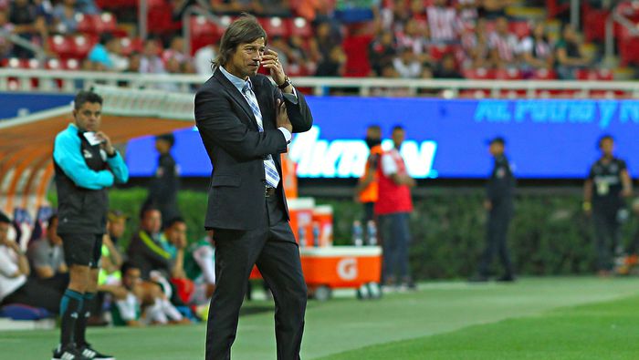 Matías Almeyda con Chivas en la Liga MX | IMAGO 7