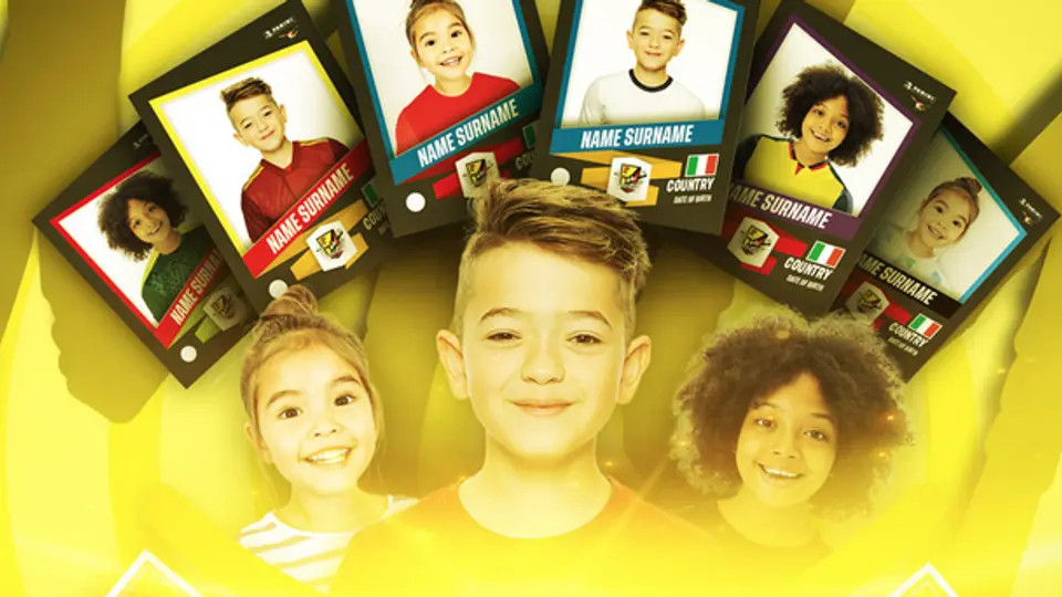 Debes de bajar a tus dispositivos móviles la aplicación mypanini para poder crear tu estampa / Especial