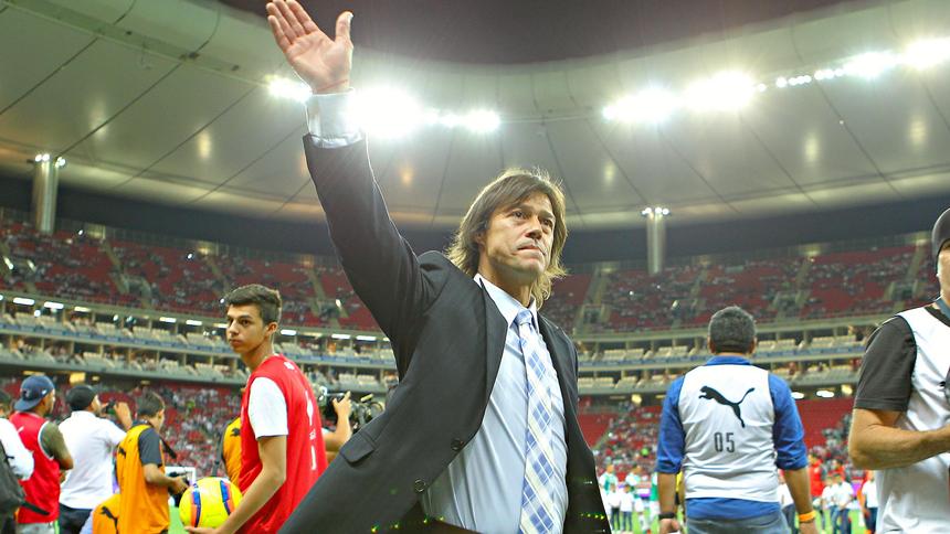 Matías Almeyda con Chivas en la Liga MX | IMAGO 7