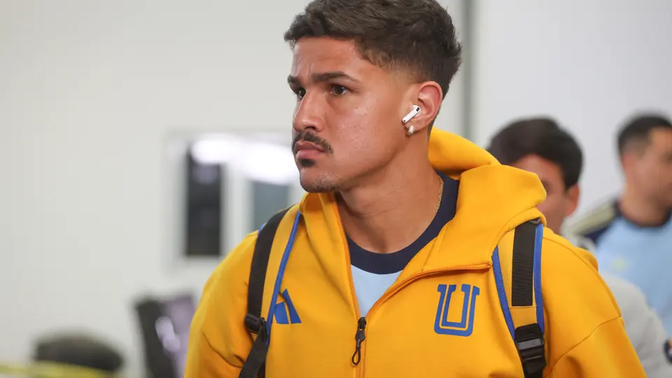 Rômulo Zwarg reconoce ventaja de Tigres por ausencias de Chivas, pero pide máxima concentración
