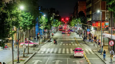 El proyecto de iluminación abarca 134 calles del Centro Histórico / FB: @ClaraBrugadaM