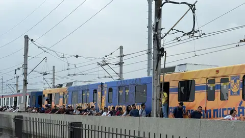 La gente se desesperó por quedar atrapada sin ventilación y le urgía llegar a su destino / Especial