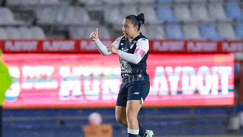 Charlyn Corral en celebración con Pachuca en la Semifinal contra Rayadas | MEXSPORT