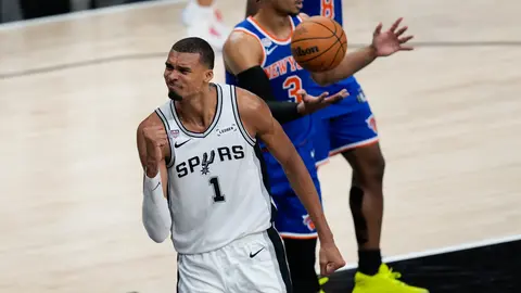 ¡No tiene miedo! Los Spurs de Wembanyama buscan remontada histórica ante los Knicks en Nueva York