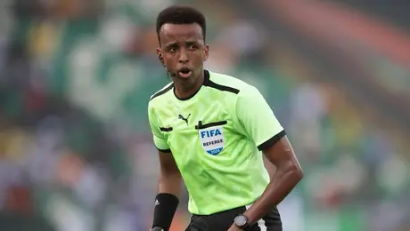 Árbitro somalí Omar Abdulkadir Artan se queda fuera de Estados Unidos a días del Mundial 2026