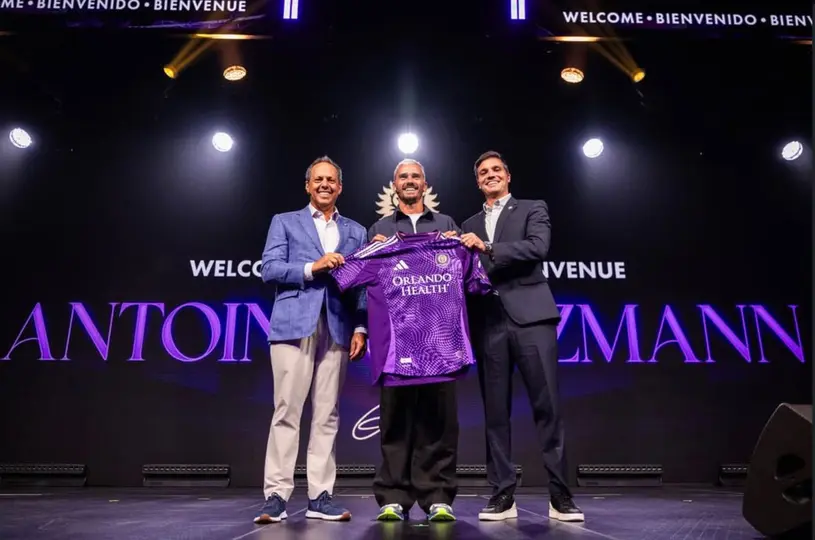 Antoine Griezmann en su presentación como nuevo jugador del Orlando City | @orlandocitysc