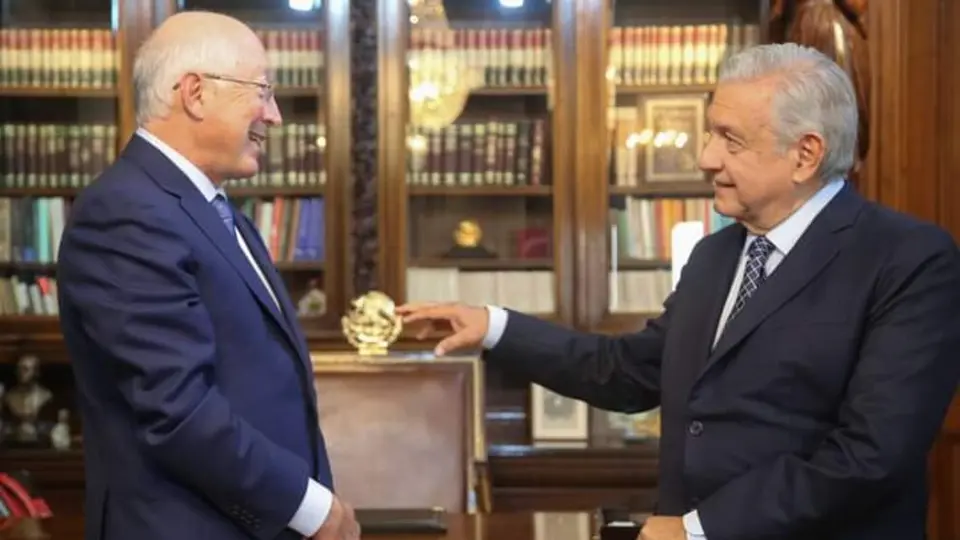 Ken Salazar también negó la participación de agencias estadounidenses en el operativo que llevó a Ismael "El Mayo" Zambada a territorio de Estados Unidos en 2024./ Gobierno de México