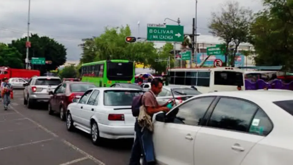 Revisa todos los días el Programa No Circula para evitar alguna multa / Especial