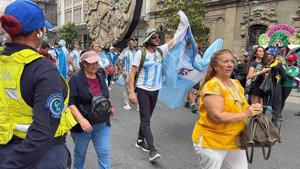 Muchos de los turistas en la CDMX extendieron su visita hasta cuatro semanas más / FB: @PoliciaCDMX