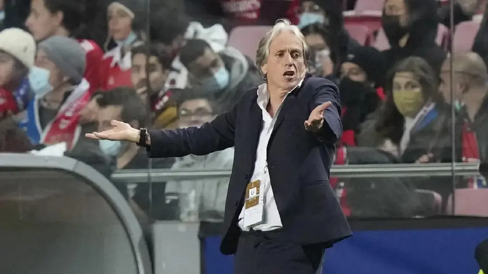 Jorge Jesus como entrenador del Benfica | AP