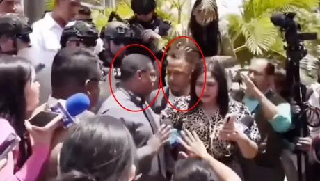 VIDEO: Periodistas se enfrentan a golpes en plena cobertura frente a otros medios