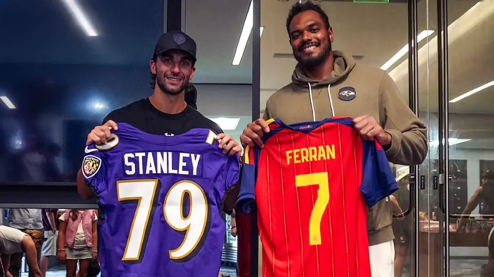 Ferran Torres lleva su mentalidad de campeón del mundo al campamento de los Ravens