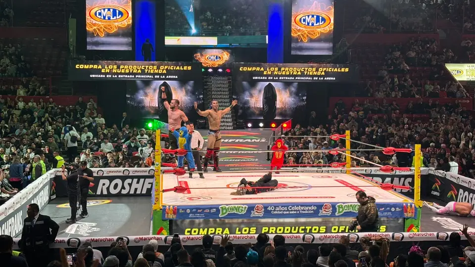 Flip Gordon y Yutani derrotaron a El Difunto y Valiente Jr | Emiliano Cárdenas