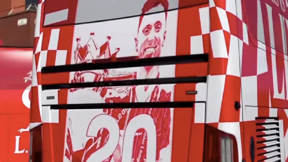 Diogo Jota inolvidable: Liverpool presumió su nuevo autobús en memoria del futbolista