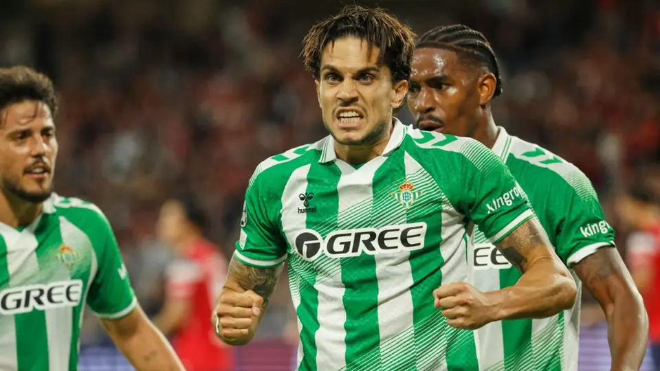 Marc Bartra en celebración con Betis en la Champions League | AP