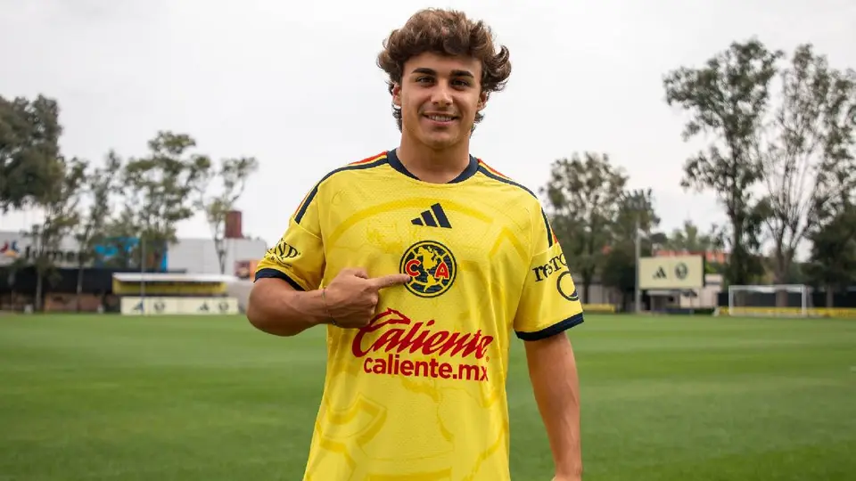 Carlos Álvarez, jugador del América | x:@ClubAmerica
