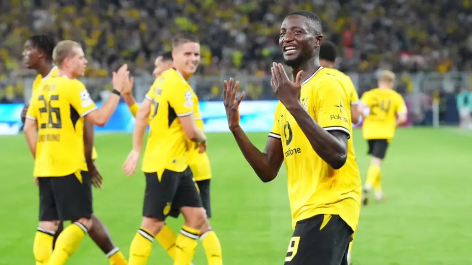 Guirassy celebra gol con Borussia Dortmund en Champions League | AP