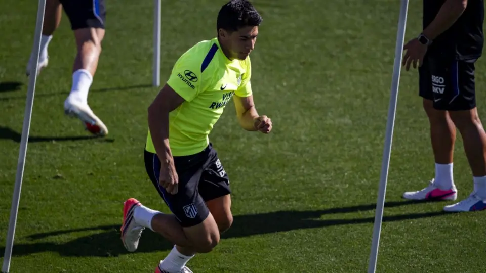 Obed Vargas en entrenamiento con Atlético de Madrid | AFP