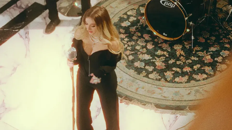 La cantante explicó que tenía apenas 12 o 13 años cuando comenzó a recibir contenidos inapropiados en redes / IG: @fernandacastromusica