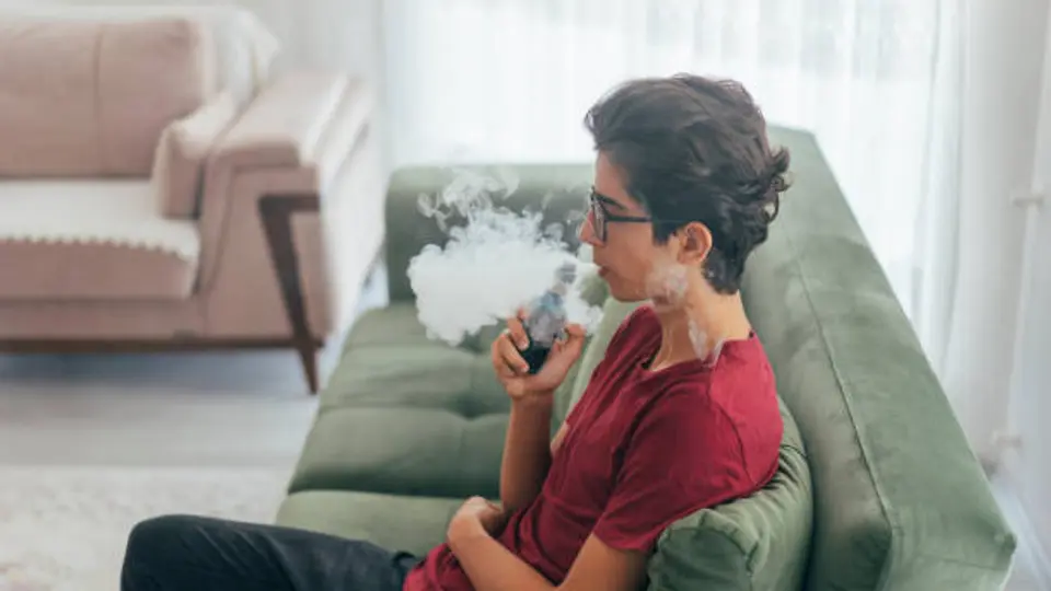 El estudio de Austria mostró que el tabaquismo tradicional cayó de 24,2% a 16,3% entre 2012 y 2024./istock