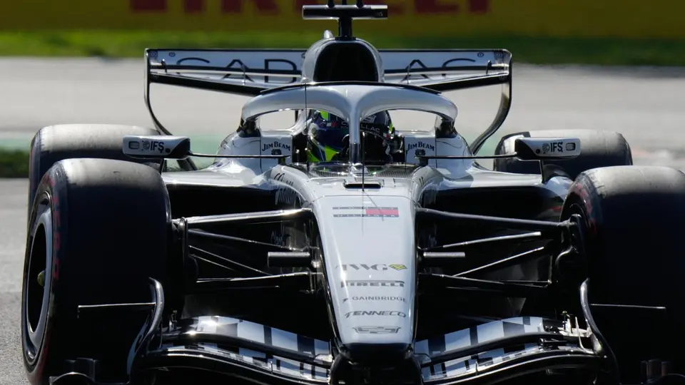 Checo Pérez en el Gran Premio de Italia | AP