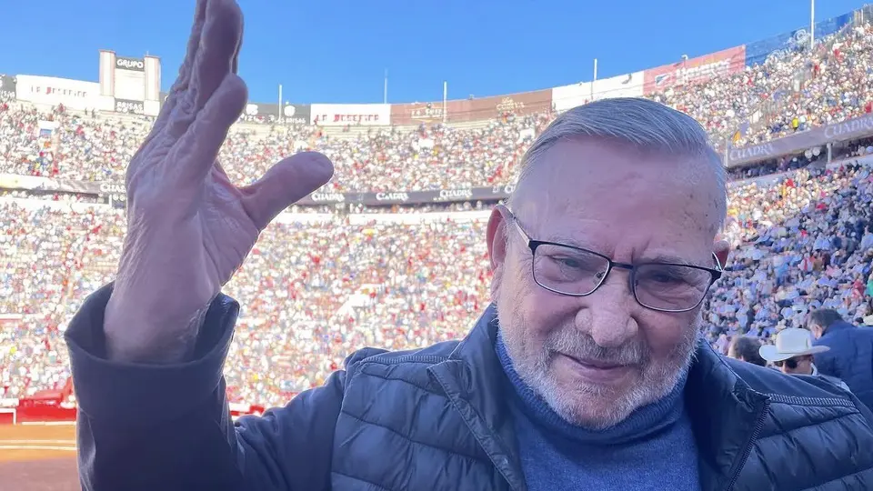 Jesús Gallegos comenzó su carrera periodística en los años 60 y se especializó en información de espectáculos.