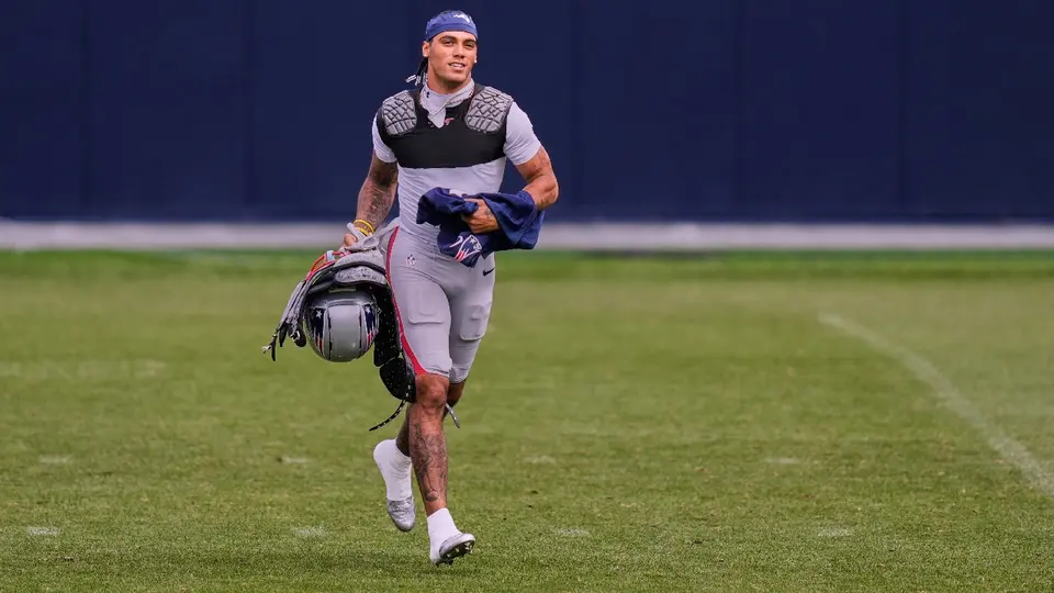 Christian González, esquinero de los Patriotas, en un entrenamiento | AP