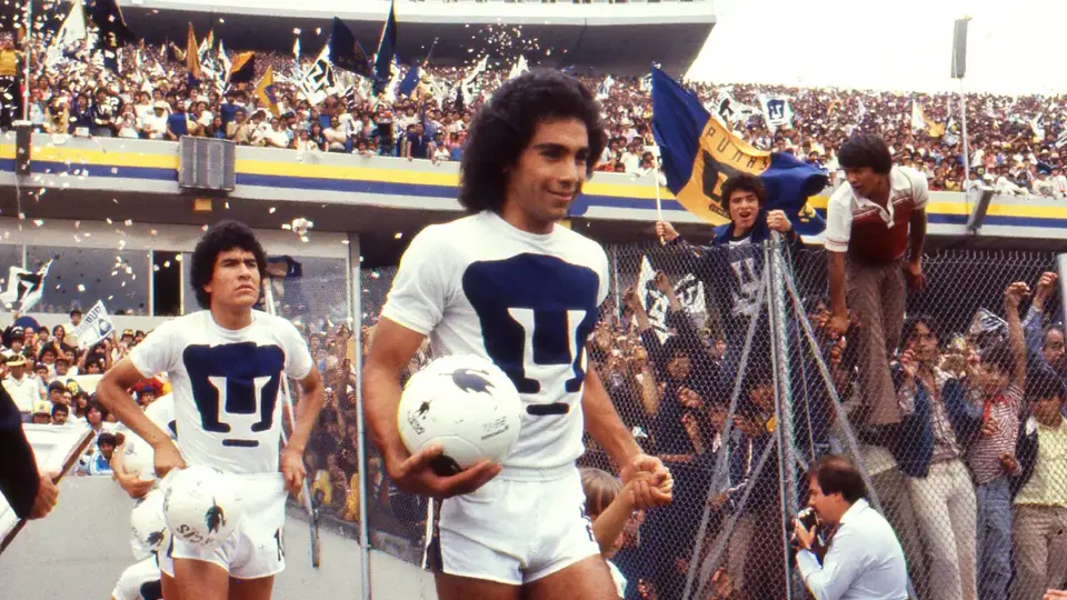 Se cumplen 50 años del debut de Hugo Sánchez, así fue su presentación con Pumas
