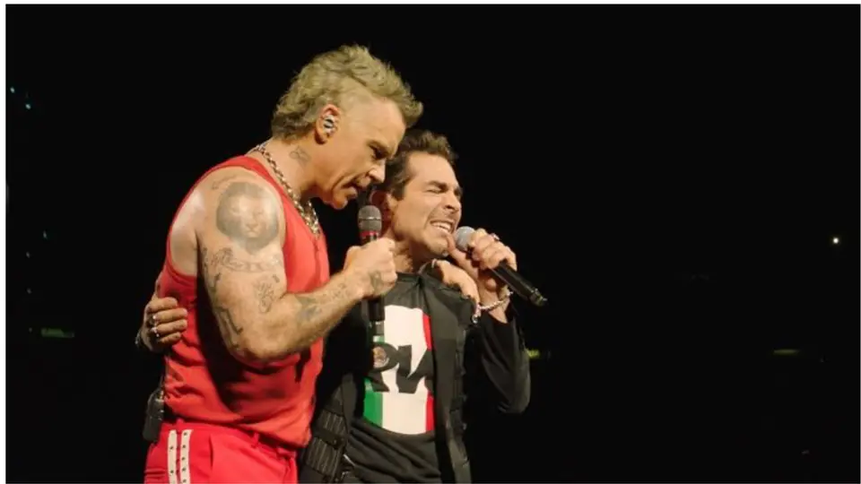 El cantante británico invitó a Omar Chaparro al escenario para interpretar juntos “Better Man” / FB: Moises Casab