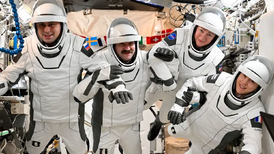 VIDEOS: Misión Crew-12 regresa a la Tierra tras 237 días en el espacio; así fue el amerizaje