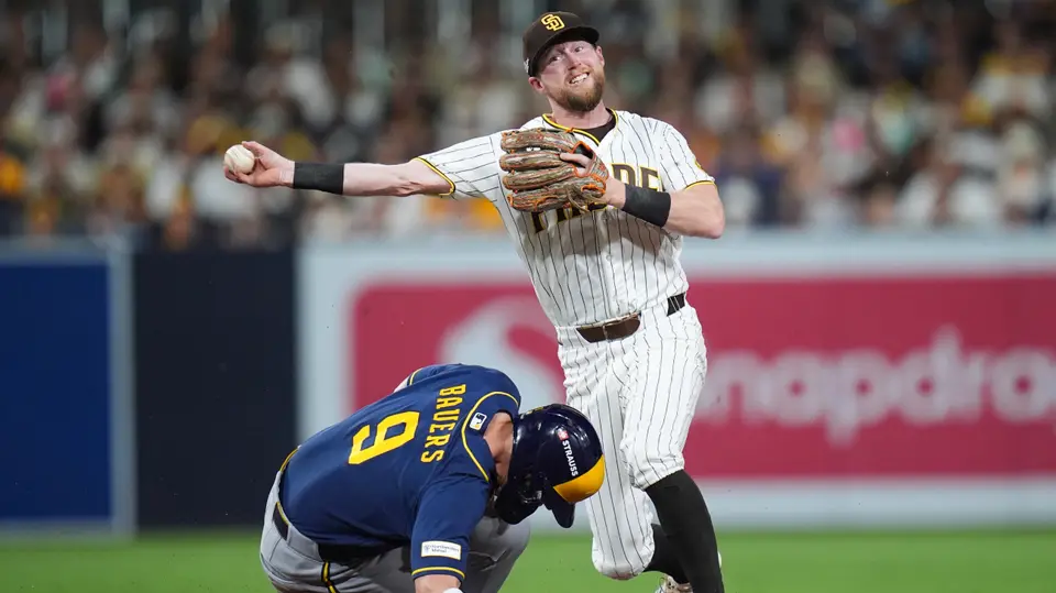 Padres lo intentó, pero no pudo evitar la derrota en el cuarto juego | AP